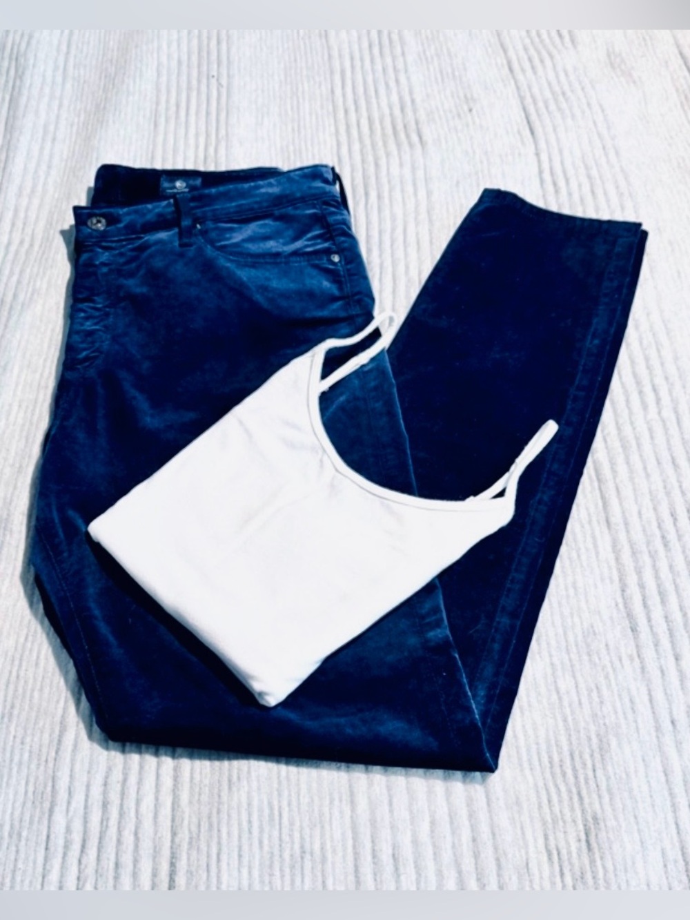 AG Farrah Skinny Velvet Jeans Size 32 Navy NWT High Rise Stretch